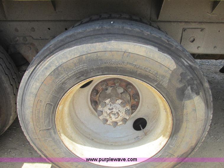 image for item J2487 1989 Kenworth T600A dump truck