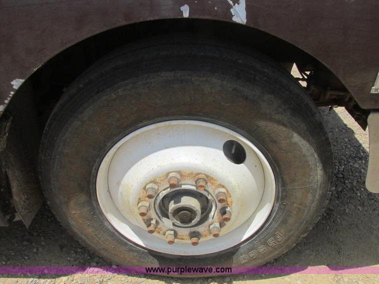 image for item J2487 1989 Kenworth T600A dump truck