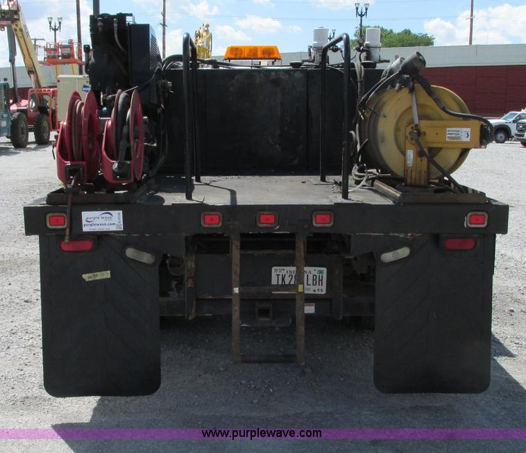 image for item G9106 2008 Ford F550 XL service truck