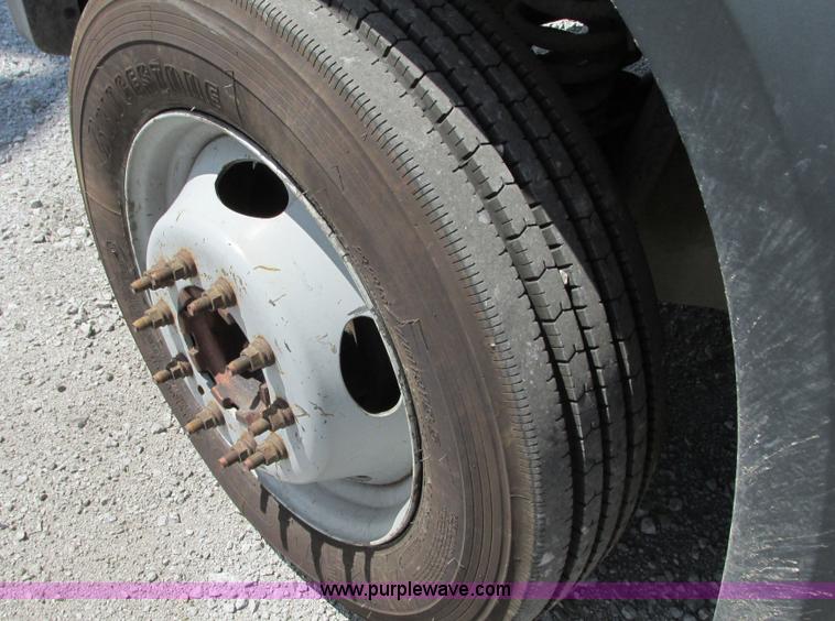 image for item G9106 2008 Ford F550 XL service truck