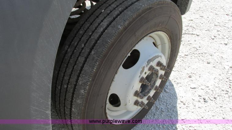 image for item G9106 2008 Ford F550 XL service truck