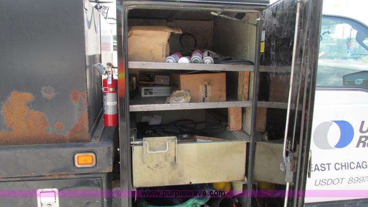 image for item G9106 2008 Ford F550 XL service truck