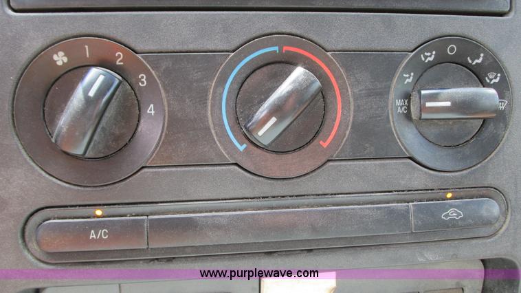 image for item G9106 2008 Ford F550 XL service truck