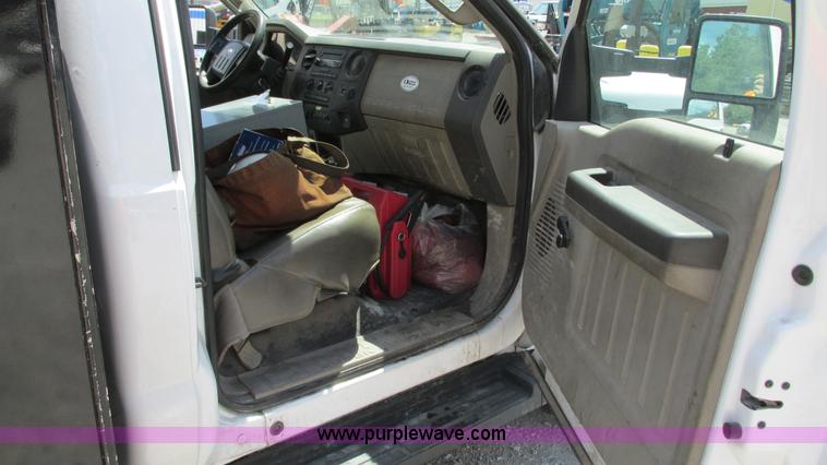 image for item G9106 2008 Ford F550 XL service truck