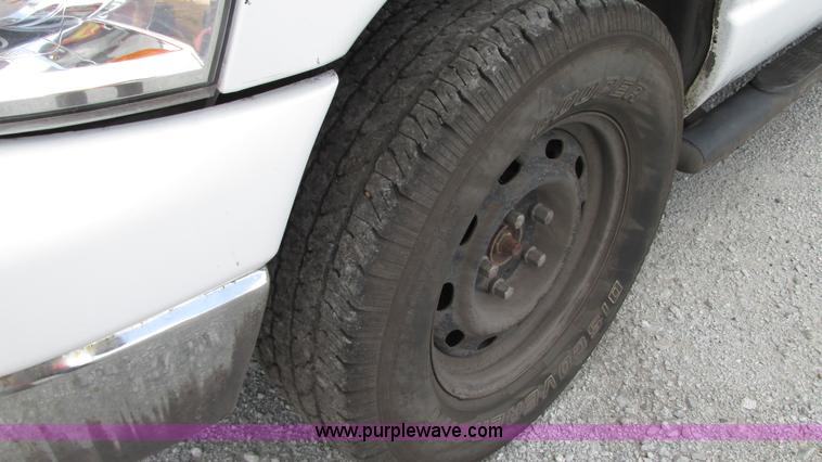 image for item G9107 2008 Dodge Ram 1500 Quad Cab pickup truck