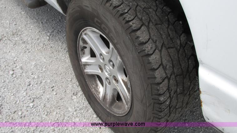 image for item G9107 2008 Dodge Ram 1500 Quad Cab pickup truck