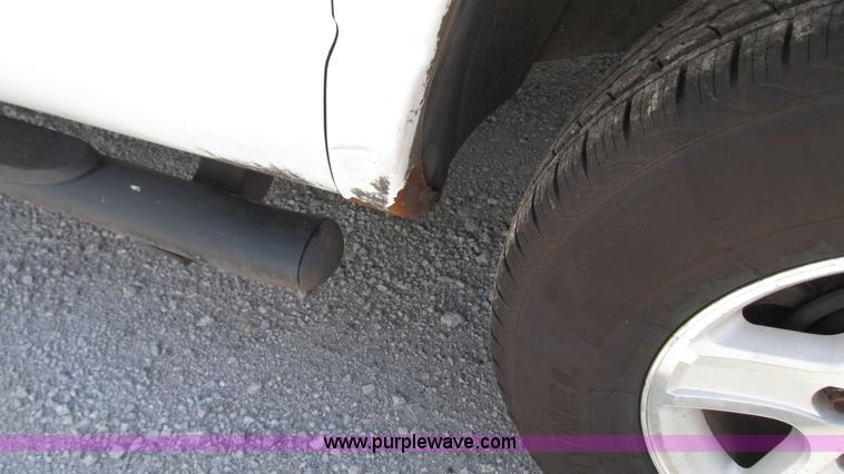 image for item G9107 2008 Dodge Ram 1500 Quad Cab pickup truck