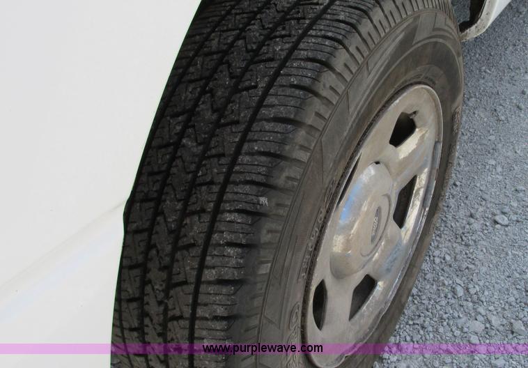 image for item G9108 2008 Ford F150 XLT SuperCab pickup truck