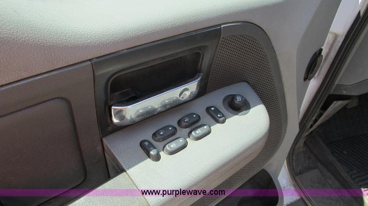 image for item G9108 2008 Ford F150 XLT SuperCab pickup truck