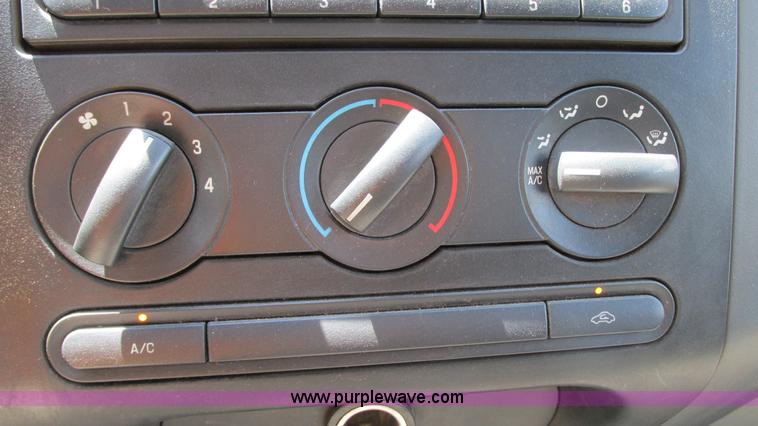 image for item G9108 2008 Ford F150 XLT SuperCab pickup truck