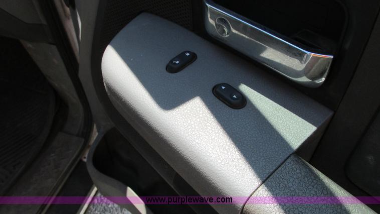 image for item G9108 2008 Ford F150 XLT SuperCab pickup truck