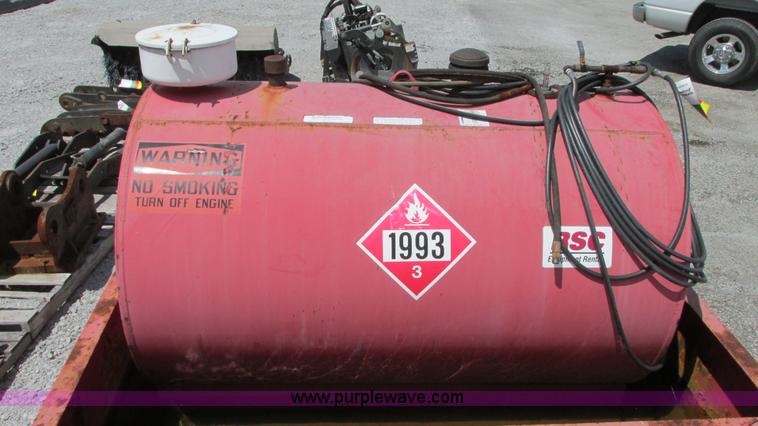 image for item G9110 2004 Stafco fuel tank