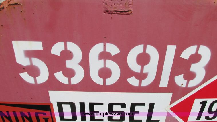 image for item G9110 2004 Stafco fuel tank