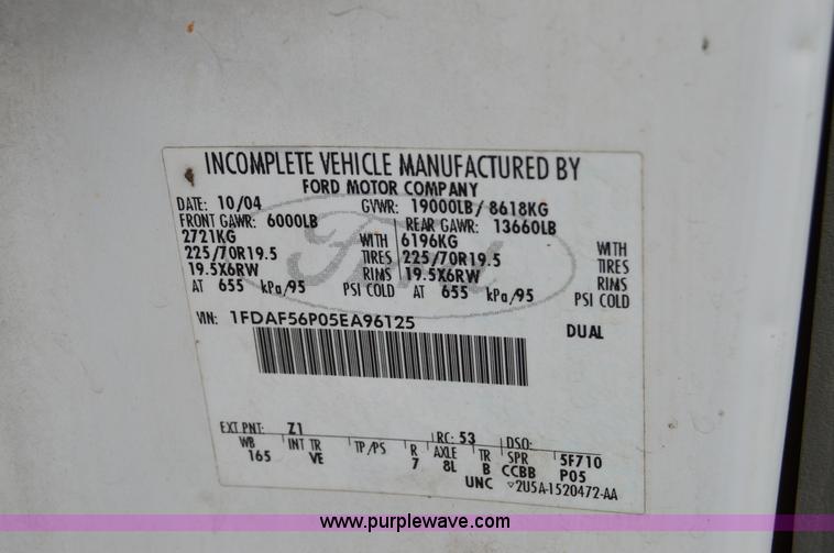 image for item H2930 2005 Ford F550 service truck