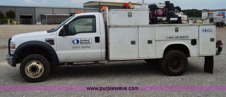 image for item H2931 2008 Ford F550 service truck with crane