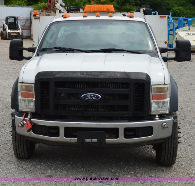 image for item H2931 2008 Ford F550 service truck with crane