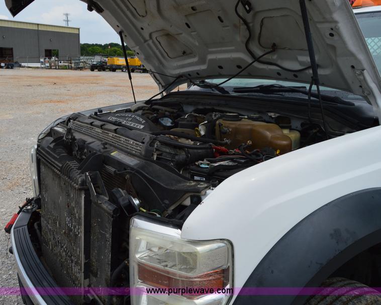 image for item H2931 2008 Ford F550 service truck with crane