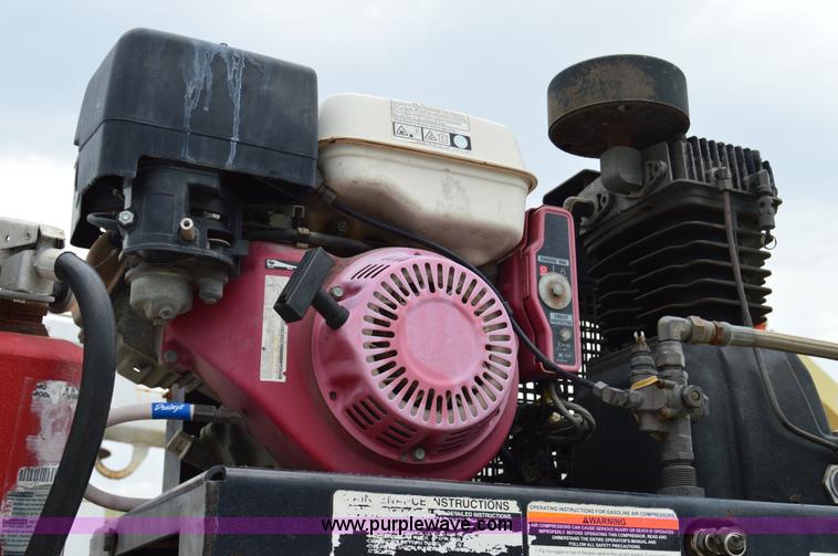 image for item H2931 2008 Ford F550 service truck with crane