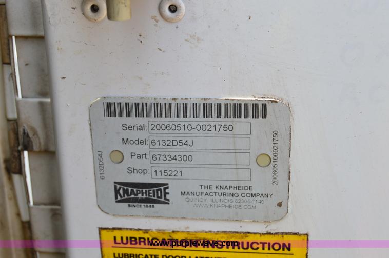 image for item H2932 2007 Ford F550 service truck with crane