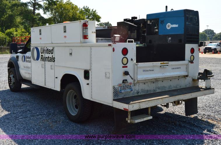 image for item H2933 2008 Ford F550 service truck