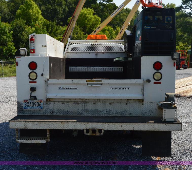 image for item H2933 2008 Ford F550 service truck