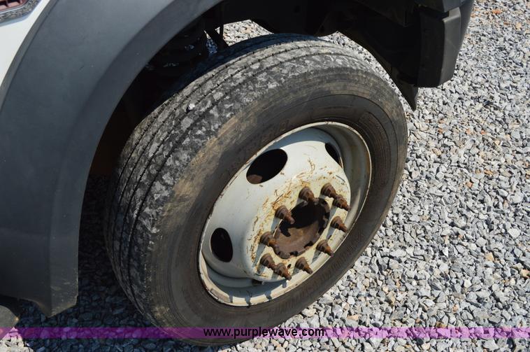 image for item H2933 2008 Ford F550 service truck