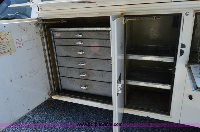 image for item H2933 2008 Ford F550 service truck