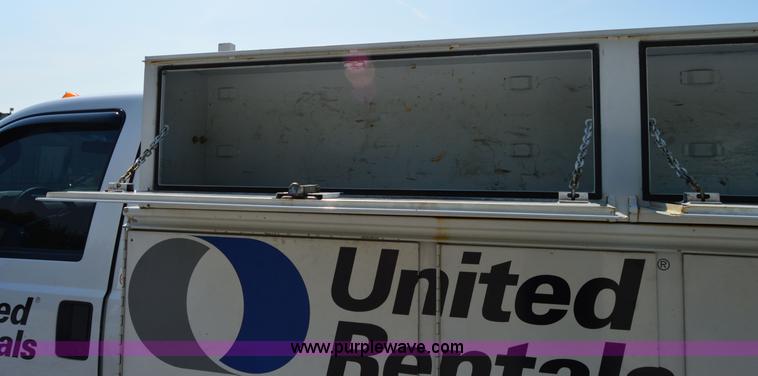 image for item H2933 2008 Ford F550 service truck
