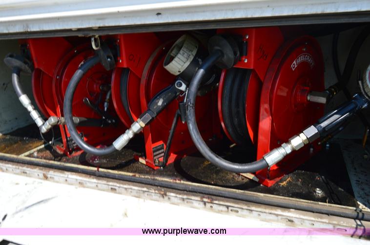 image for item H2933 2008 Ford F550 service truck