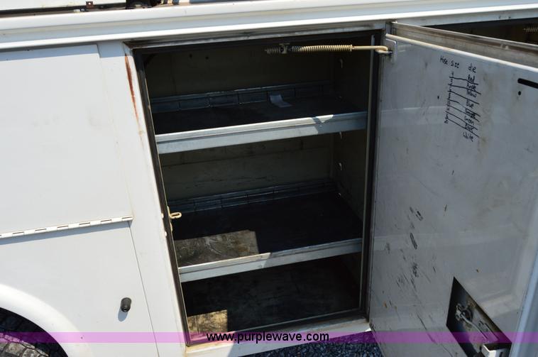 image for item H2933 2008 Ford F550 service truck