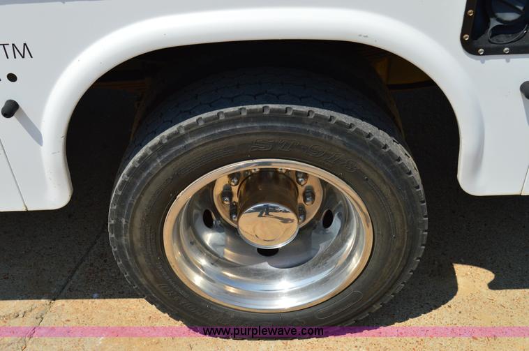 image for item H2935 2008 Ford F450 Super Duty service truck