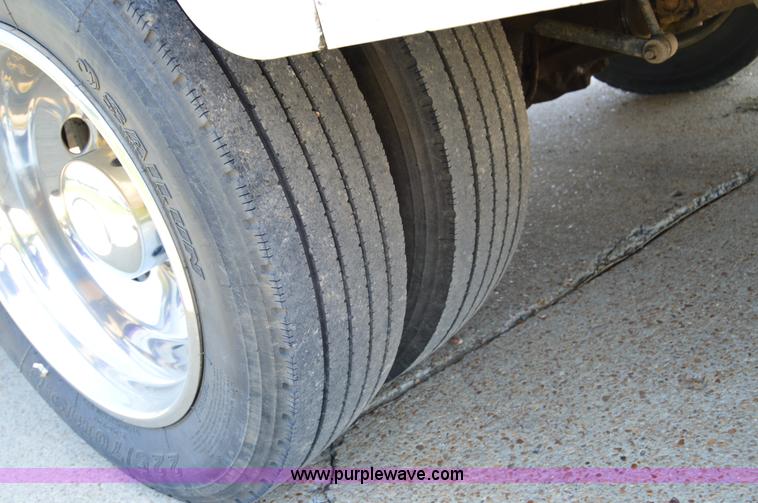 image for item H2935 2008 Ford F450 Super Duty service truck