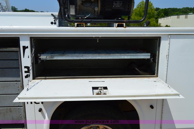 image for item H2935 2008 Ford F450 Super Duty service truck