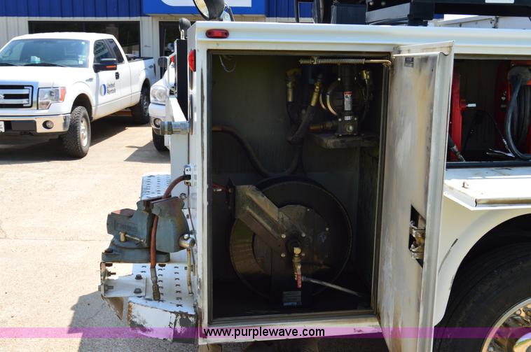 image for item H2935 2008 Ford F450 Super Duty service truck