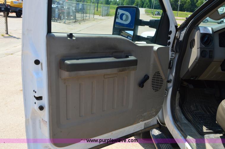 image for item H2935 2008 Ford F450 Super Duty service truck