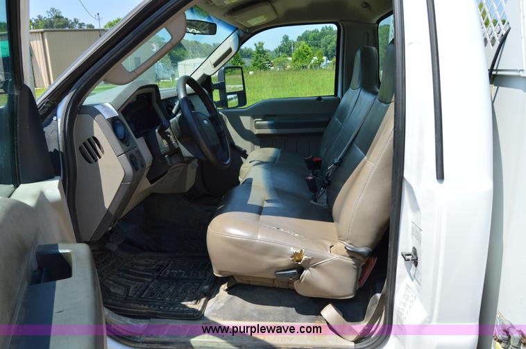 image for item H2935 2008 Ford F450 Super Duty service truck