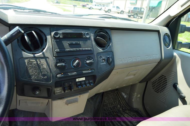 image for item H2935 2008 Ford F450 Super Duty service truck