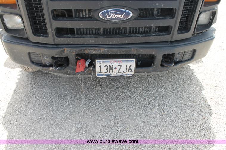 image for item H2985 2008 Ford F550 service truck
