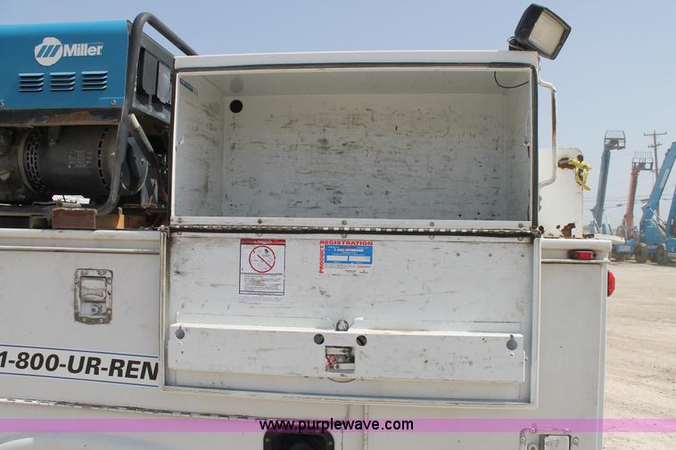 image for item H2985 2008 Ford F550 service truck