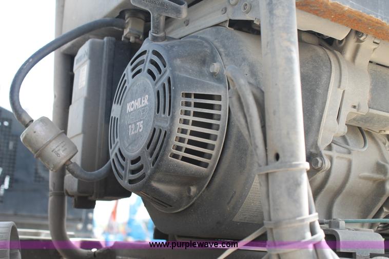 image for item H2985 2008 Ford F550 service truck