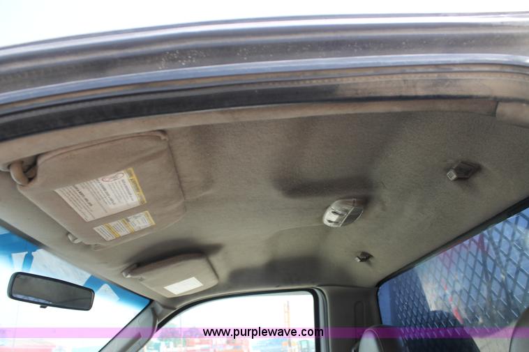 image for item H2985 2008 Ford F550 service truck