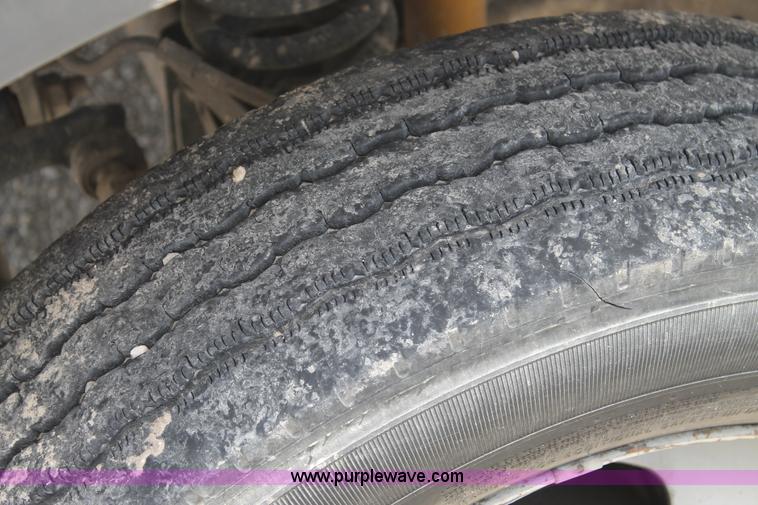 image for item H2985 2008 Ford F550 service truck