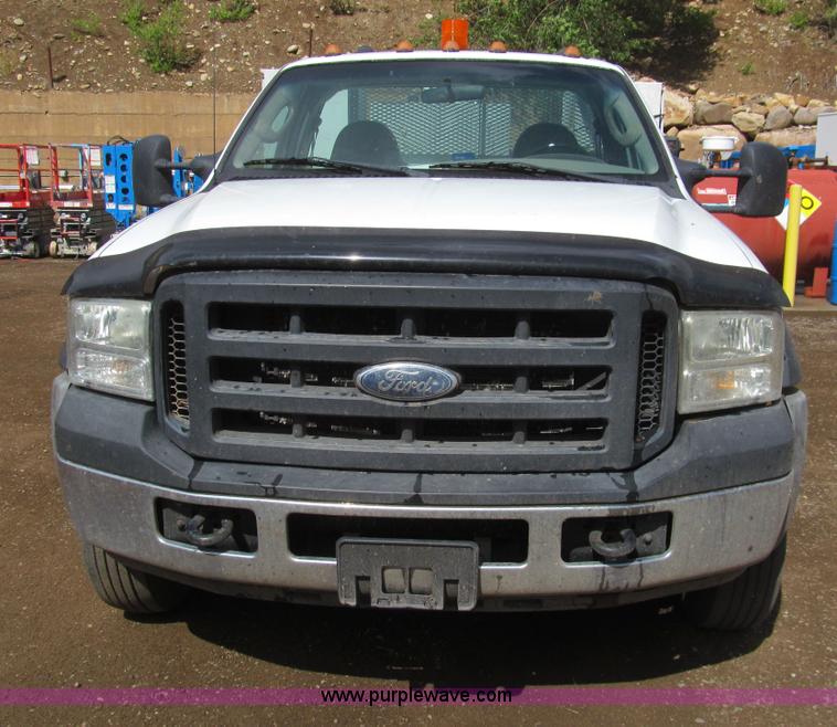 image for item H8920 2007 Ford F550 Super Duty XL service truck