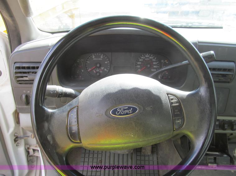 image for item H8920 2007 Ford F550 Super Duty XL service truck