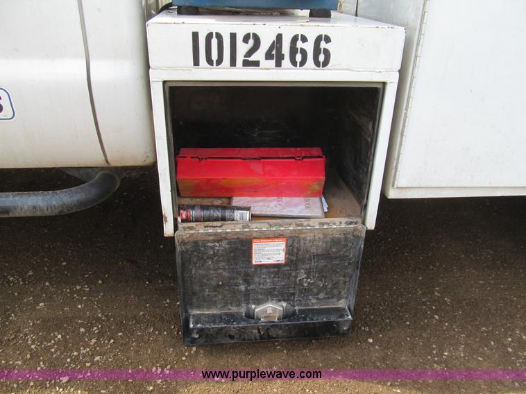 image for item H8920 2007 Ford F550 Super Duty XL service truck