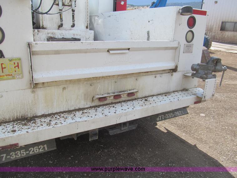 image for item H8920 2007 Ford F550 Super Duty XL service truck