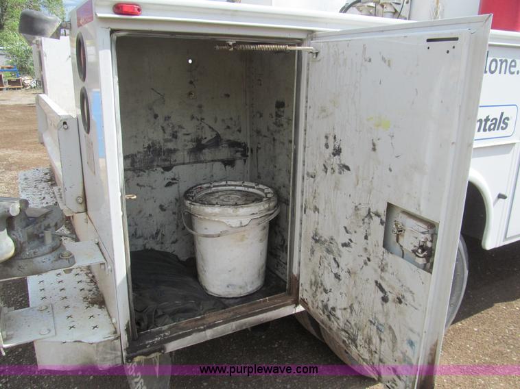 image for item H8920 2007 Ford F550 Super Duty XL service truck