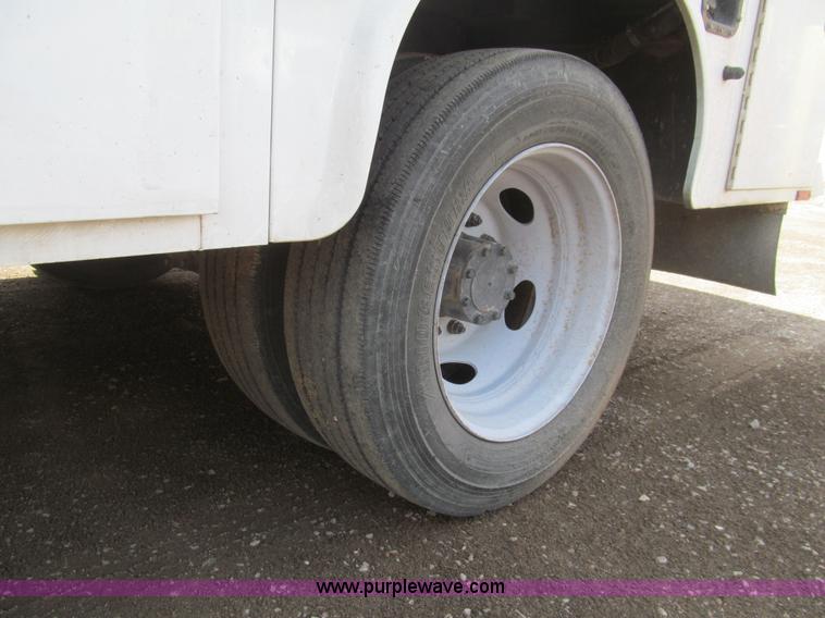 image for item H8920 2007 Ford F550 Super Duty XL service truck