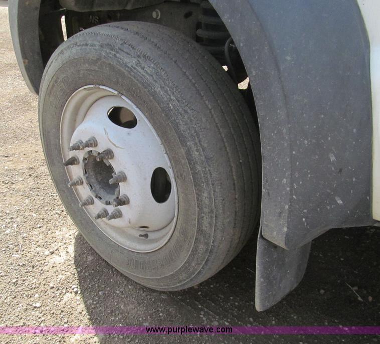 image for item H8920 2007 Ford F550 Super Duty XL service truck