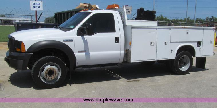 image for item H8921 2007 Ford F550 Super Duty XL service truck
